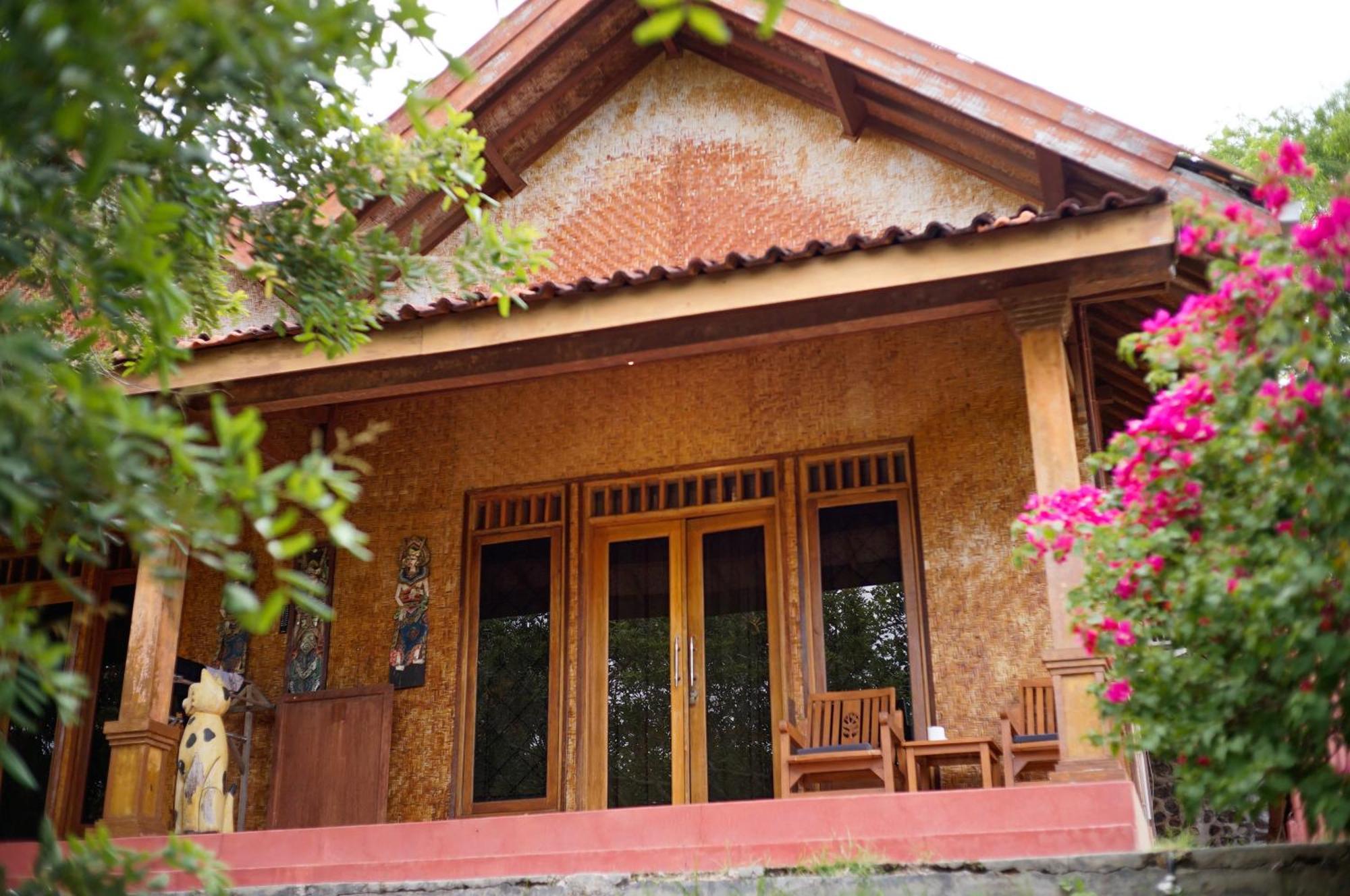 Yut'S Inn Flower Paradise Gili Gede Exterior foto