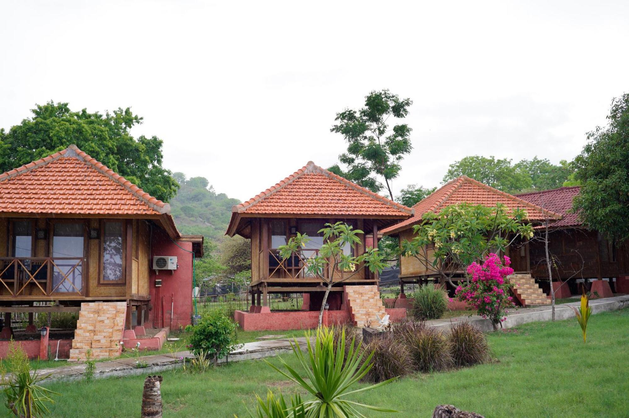 Yut'S Inn Flower Paradise Gili Gede Exterior foto